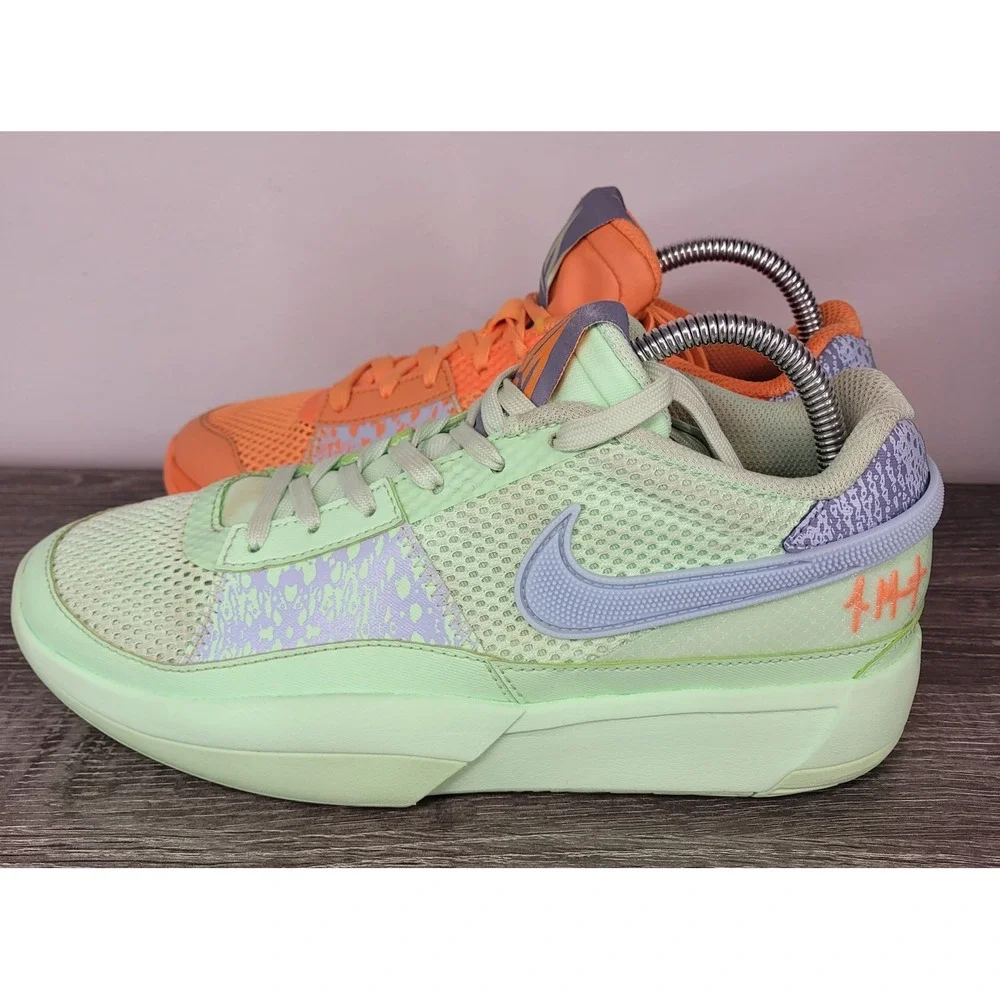 Nike ja mismatched